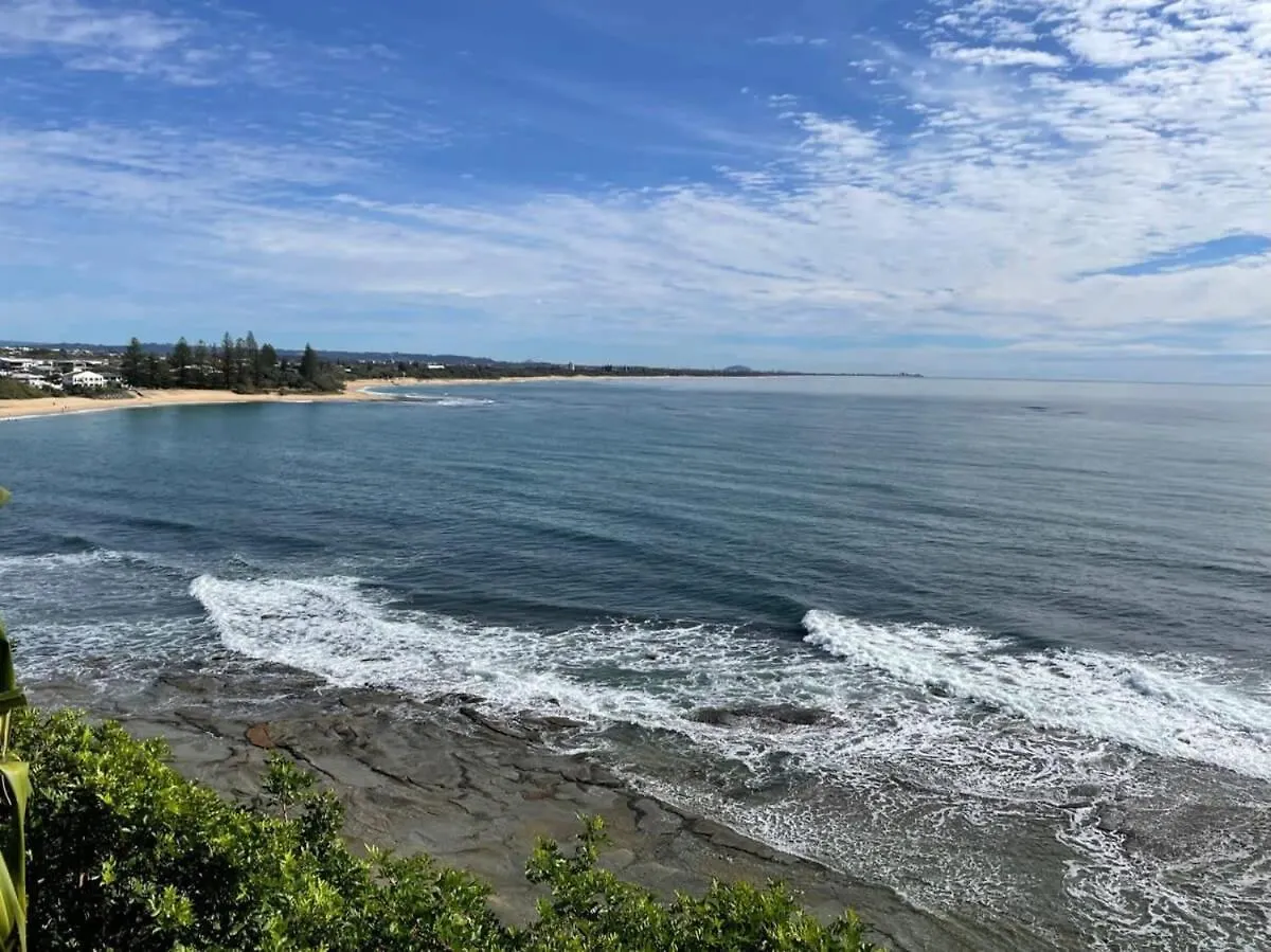 Moffat Beach Coastal Contemporary Unit B Caloundra 0*,  Austrália